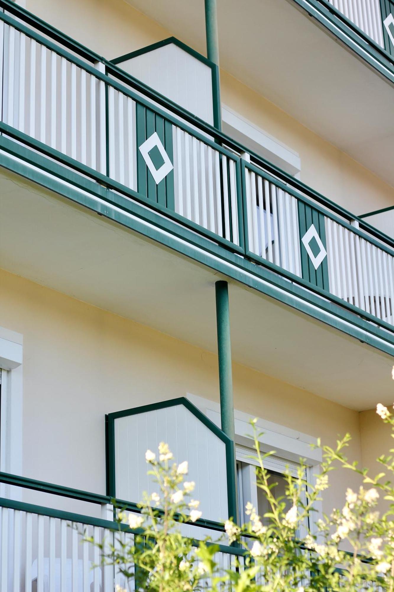 Self-Check In Apartmenthotel Seeglueck Pörtschach am Wörthersee 외부 사진