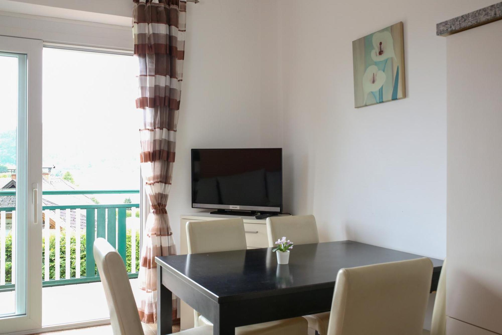 Self-Check In Apartmenthotel Seeglueck Pörtschach am Wörthersee 외부 사진